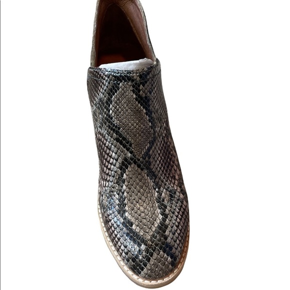 JEFFERY CAMPBELL SHARK SNAKE-EMBOSSED LEATHER ANKLE BOOT - NIB! - Picture 7 of 12